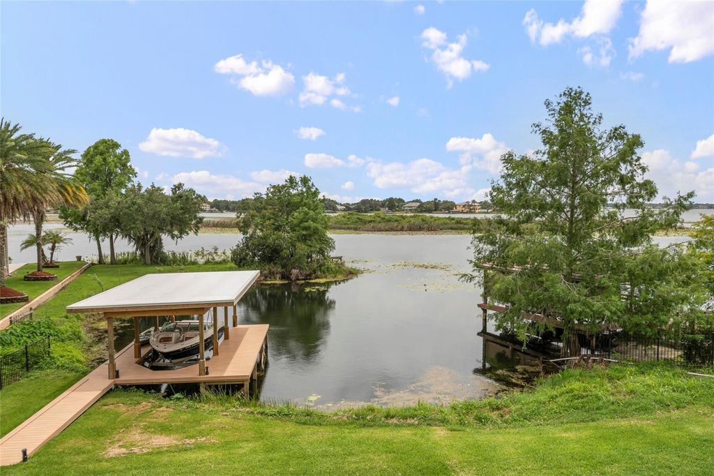 Image 50 of property listing at 9061 RON DEN LANE, Windermere, FL 34786