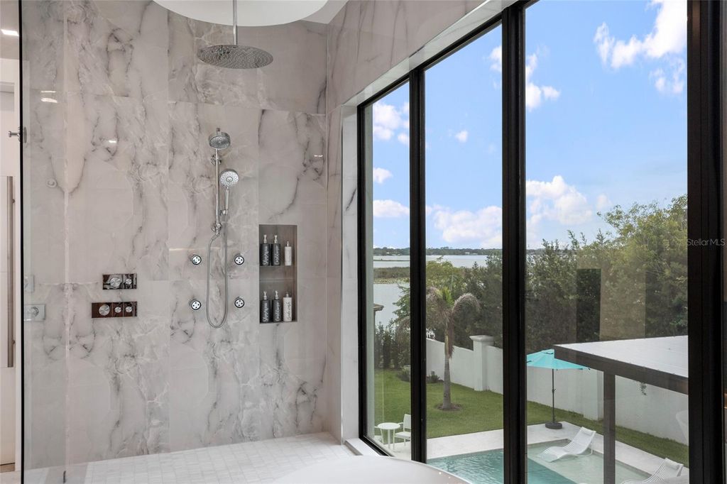 Image 54 of property listing at 9061 RON DEN LANE, Windermere, FL 34786
