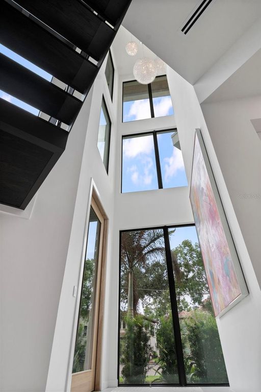Image 8 of property listing at 9061 RON DEN LANE, Windermere, FL 34786