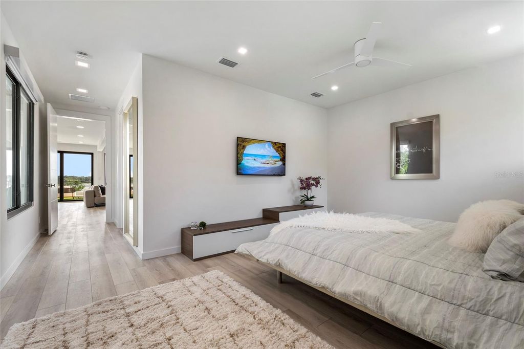 Image 83 of property listing at 9061 RON DEN LANE, Windermere, FL 34786