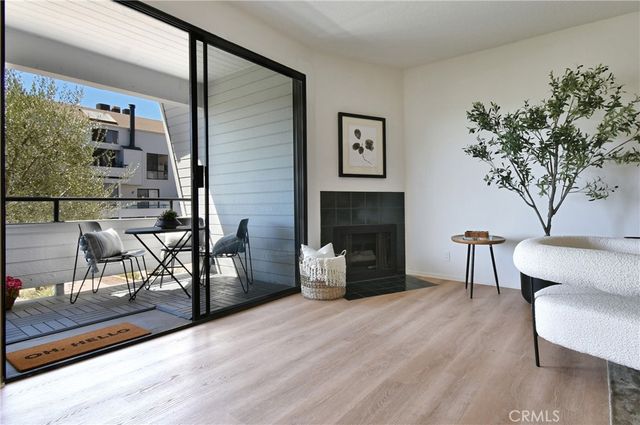 13331 Moorpark 223, Sherman Oaks, CA 91423
