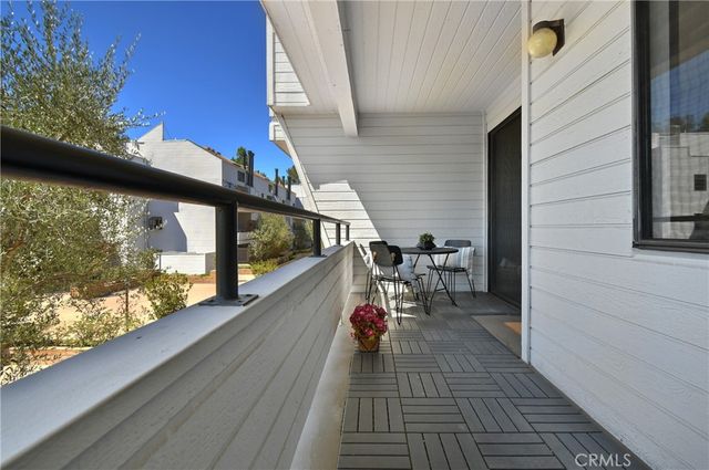 13331 Moorpark 223, Sherman Oaks, CA 91423