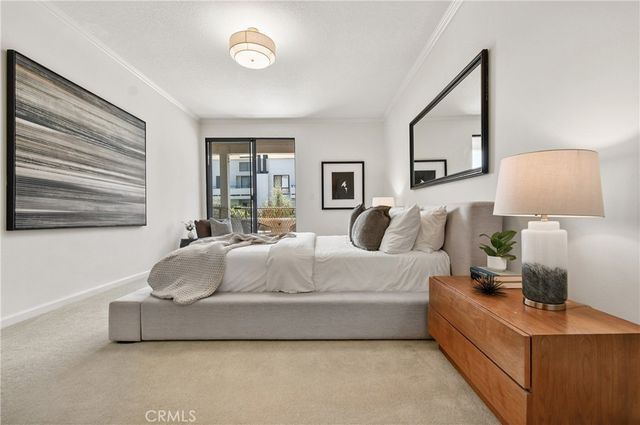 13331 Moorpark 223, Sherman Oaks, CA 91423