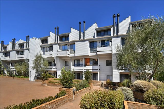 13331 Moorpark 223, Sherman Oaks, CA 91423