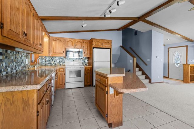 634 E WALNUT PLACE, Sturgeon Bay, WI 54235