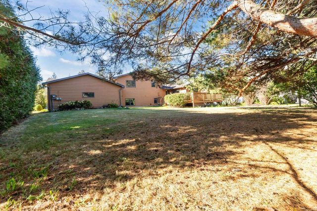 634 E WALNUT PLACE, Sturgeon Bay, WI 54235