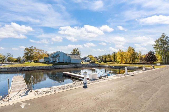 634 E WALNUT PLACE, Sturgeon Bay, WI 54235