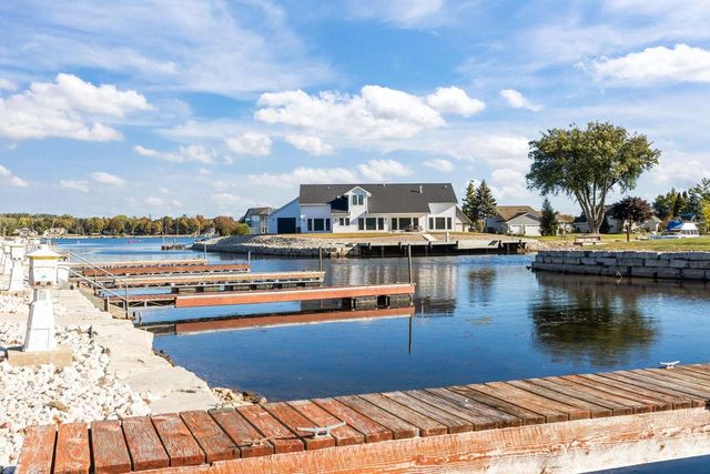 634 E WALNUT PLACE, Sturgeon Bay, WI 54235