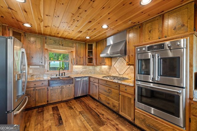 483 Kennebec Drive, Mineral Bluff, GA 30559