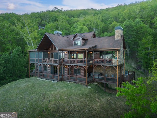 483 Kennebec Drive, Mineral Bluff, GA 30559