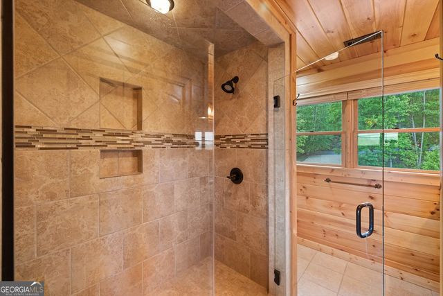 483 Kennebec Drive, Mineral Bluff, GA 30559