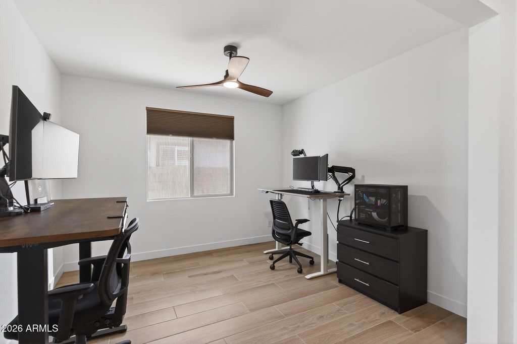 Image 14 of property listing at 5416 W JACKALOPE Lane, Laveen, AZ 85339