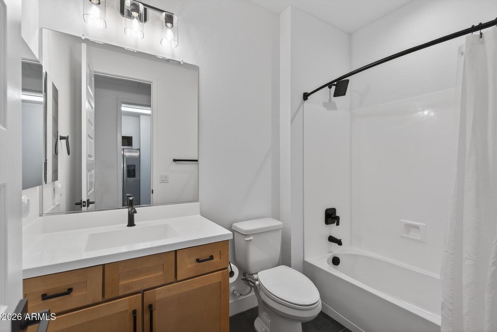 Image 23 of property listing at 5416 W JACKALOPE Lane, Laveen, AZ 85339