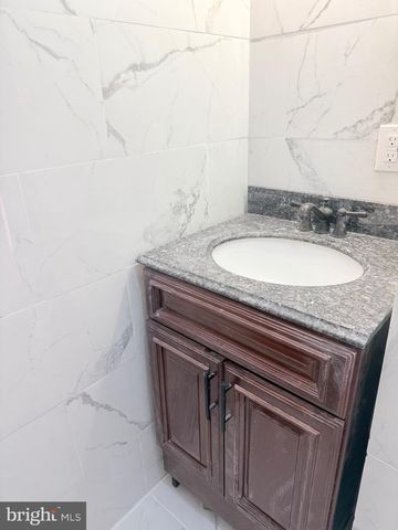 341 PEAR ST, Reading, PA 19601