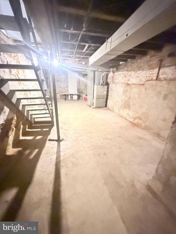 341 PEAR ST, Reading, PA 19601