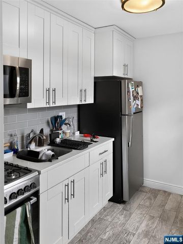6515 Boulevard East 9J, West New York, NJ 07093
