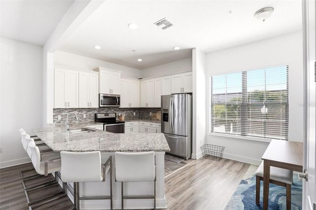 2506 JACQUELINE SUGLIO ALLEY, Orlando, FL 32828