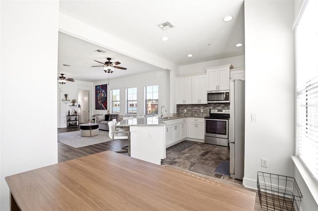 2506 JACQUELINE SUGLIO ALLEY, Orlando, FL 32828