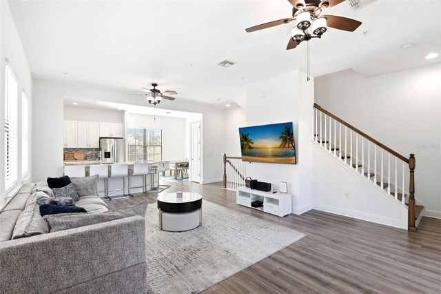 2506 JACQUELINE SUGLIO ALLEY, Orlando, FL 32828