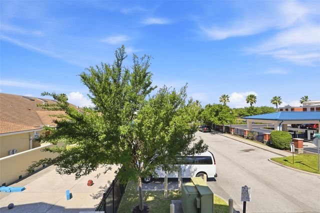 2506 JACQUELINE SUGLIO ALLEY, Orlando, FL 32828