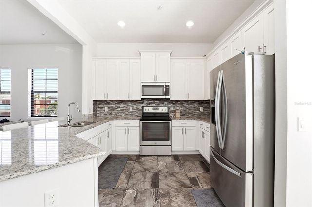 2506 JACQUELINE SUGLIO ALLEY, Orlando, FL 32828
