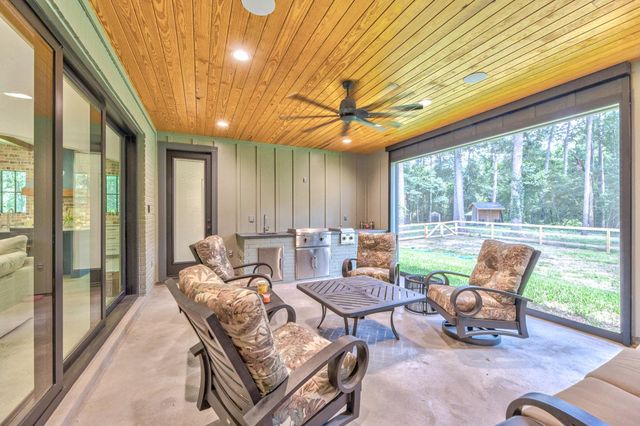 21701 Dan Drive, Magnolia, TX 77355