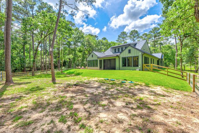 21701 Dan Drive, Magnolia, TX 77355