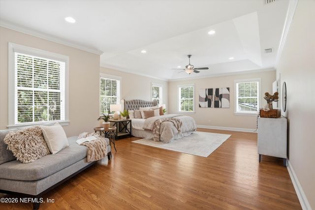 1052 HOLLY Lane, Jacksonville, FL 32207