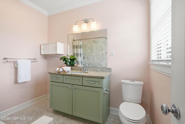 1052 HOLLY Lane, Jacksonville, FL 32207