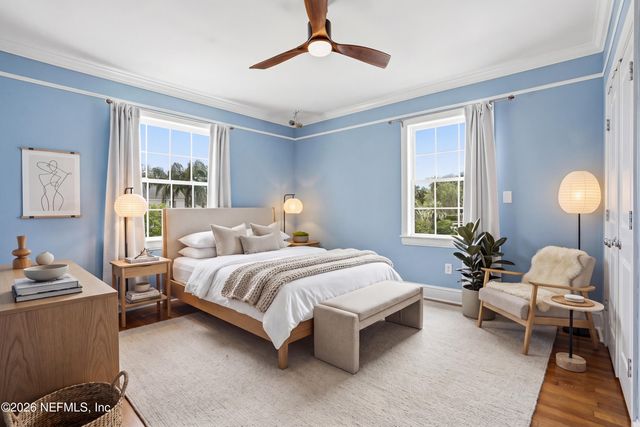 1052 HOLLY Lane, Jacksonville, FL 32207