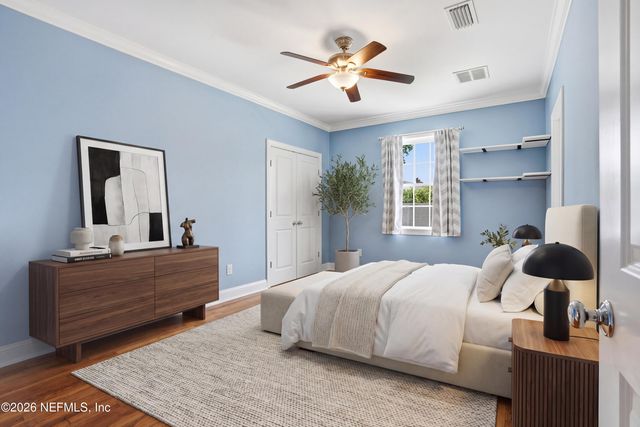 1052 HOLLY Lane, Jacksonville, FL 32207