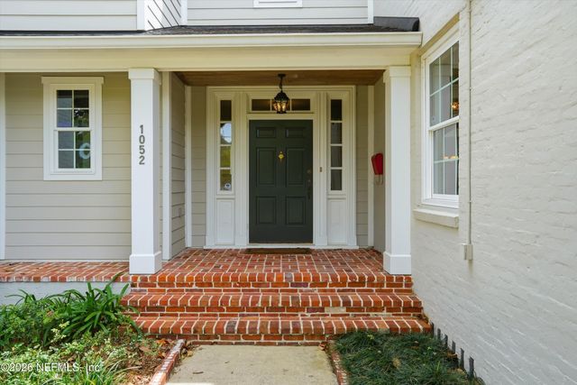 1052 HOLLY Lane, Jacksonville, FL 32207