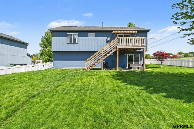 18951 Y Street, Omaha, NE 68135