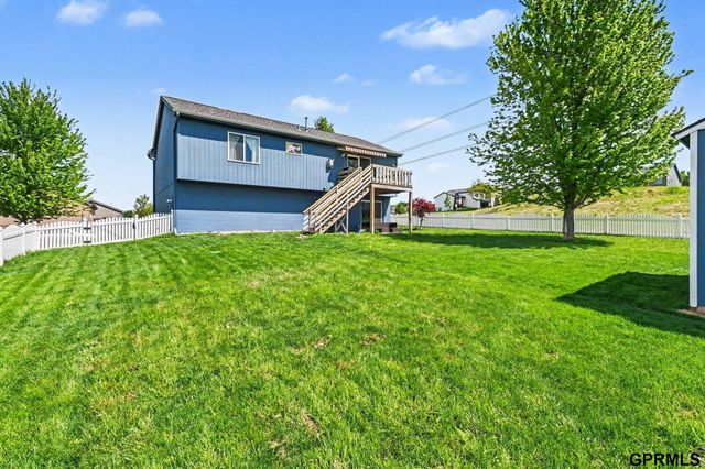 18951 Y Street, Omaha, NE 68135