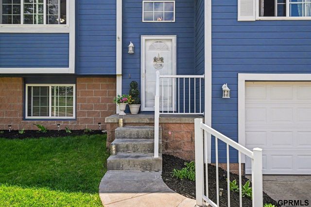 18951 Y Street, Omaha, NE 68135