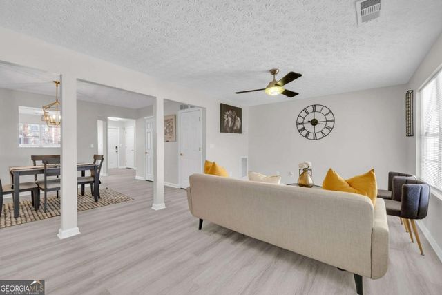 3021 Waldrop Circle, Decatur, GA 30034