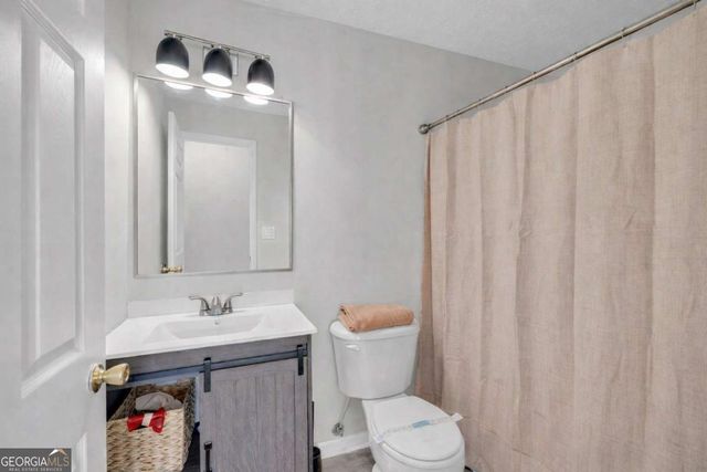 3021 Waldrop Circle, Decatur, GA 30034