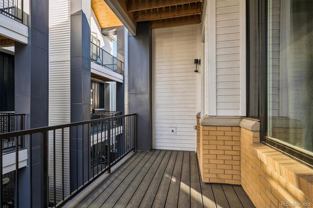 8260 E 36th Avenue 30, Denver, CO 80238