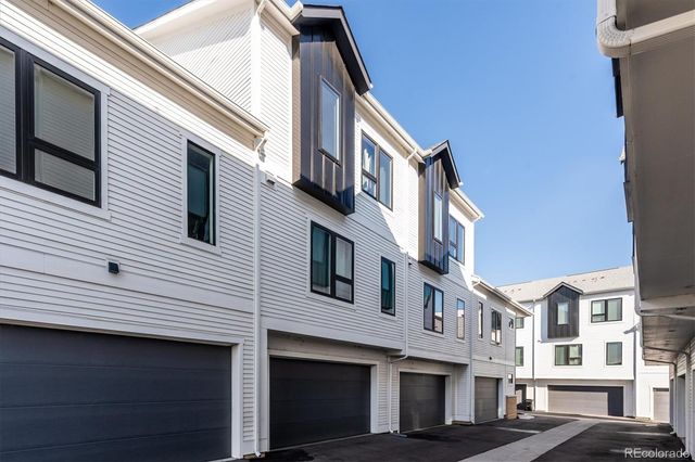 8260 E 36th Avenue 30, Denver, CO 80238