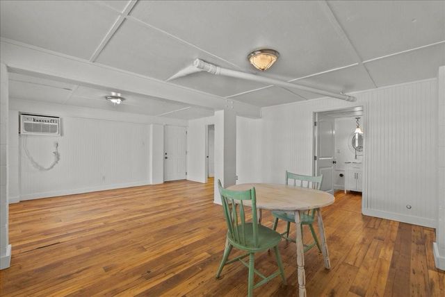 984 Bonita Street, Bayou Vista, TX 77563