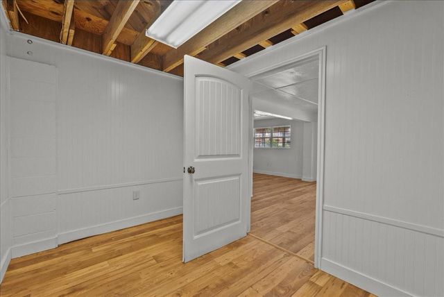 984 Bonita Street, Bayou Vista, TX 77563