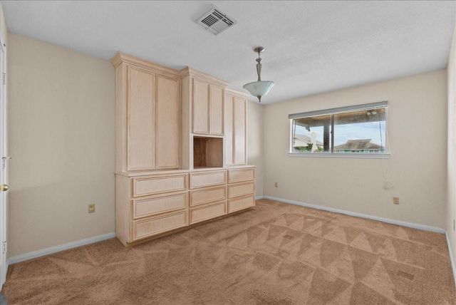 984 Bonita Street, Bayou Vista, TX 77563