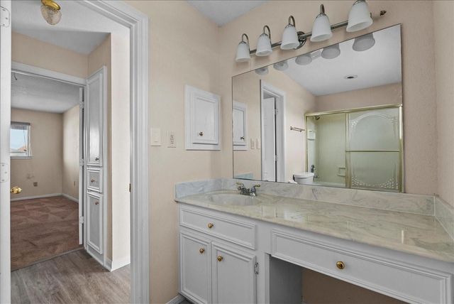 984 Bonita Street, Bayou Vista, TX 77563
