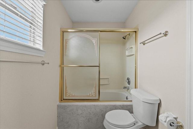 984 Bonita Street, Bayou Vista, TX 77563