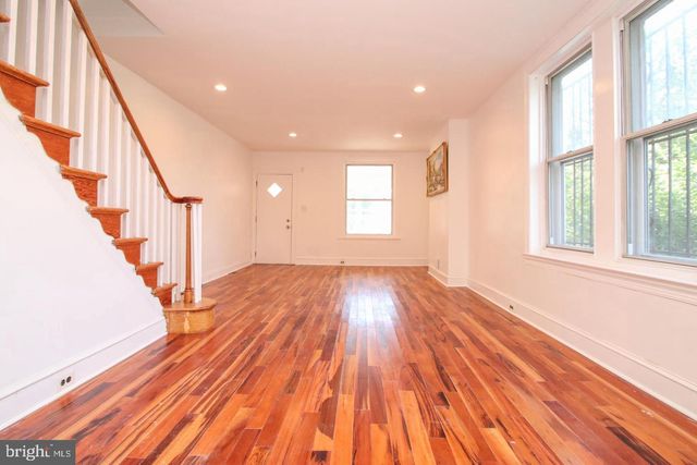 2813 S 81ST ST, Philadelphia, PA 19153