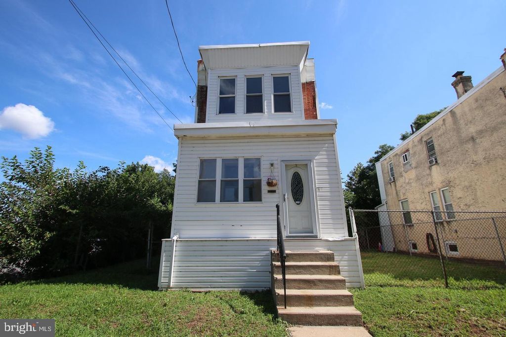 2813 S 81ST ST, Philadelphia, PA 19153