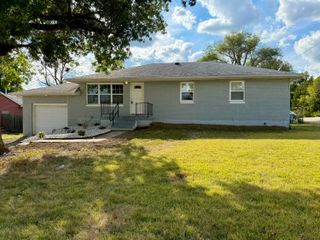 1705 WESTMINSTER AVE, Fulton, MO 65251