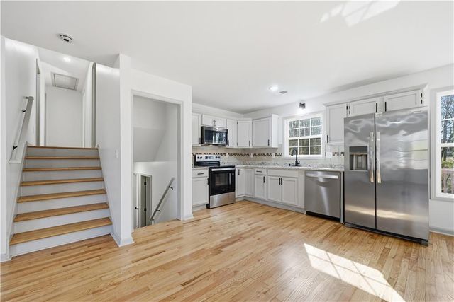 2151 GrayField Drive, Grayson, GA 30017