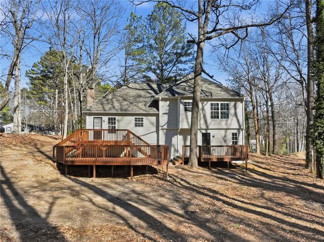 2151 GrayField Drive, Grayson, GA 30017