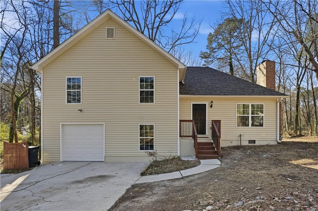 2151 GrayField Drive, Grayson, GA 30017